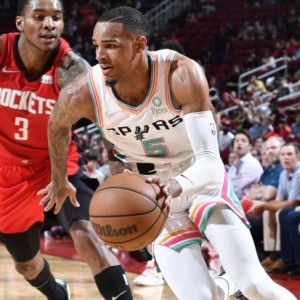 搜狐体育新闻-年轻火箭险复制麦迪时刻 马刺逃生后无限逼近前10